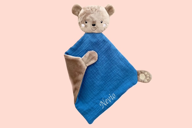 Schmusetuch Bär in Blau mit besticktem Namen weicher Plüschkopf und Musselinstoff - handgemachtes Geschenk für Baby